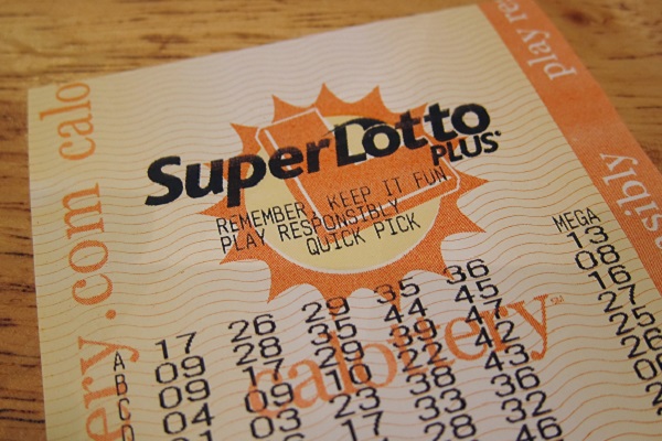 86-Year-Old Man Thanks Virgin Mary for $1.2M Winning Lottery Ticket
