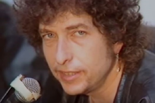 What Religion Does Nobel Prize Winner Bob Dylan Practice?