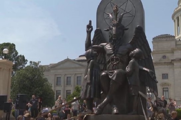 Satanist Raise Baphomet Statue in Little Rock